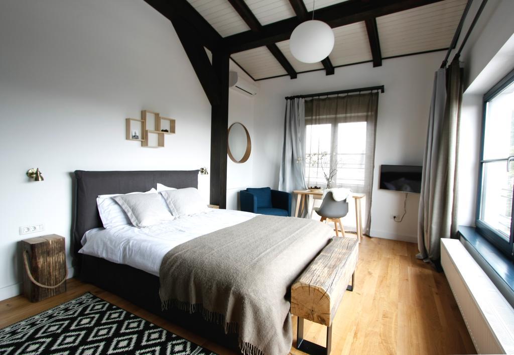 The Pines Boutique Villa Brasov Bagian luar foto