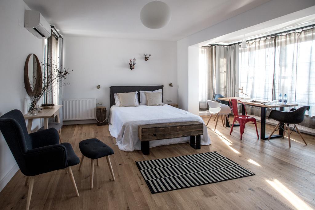 The Pines Boutique Villa Brasov Bagian luar foto